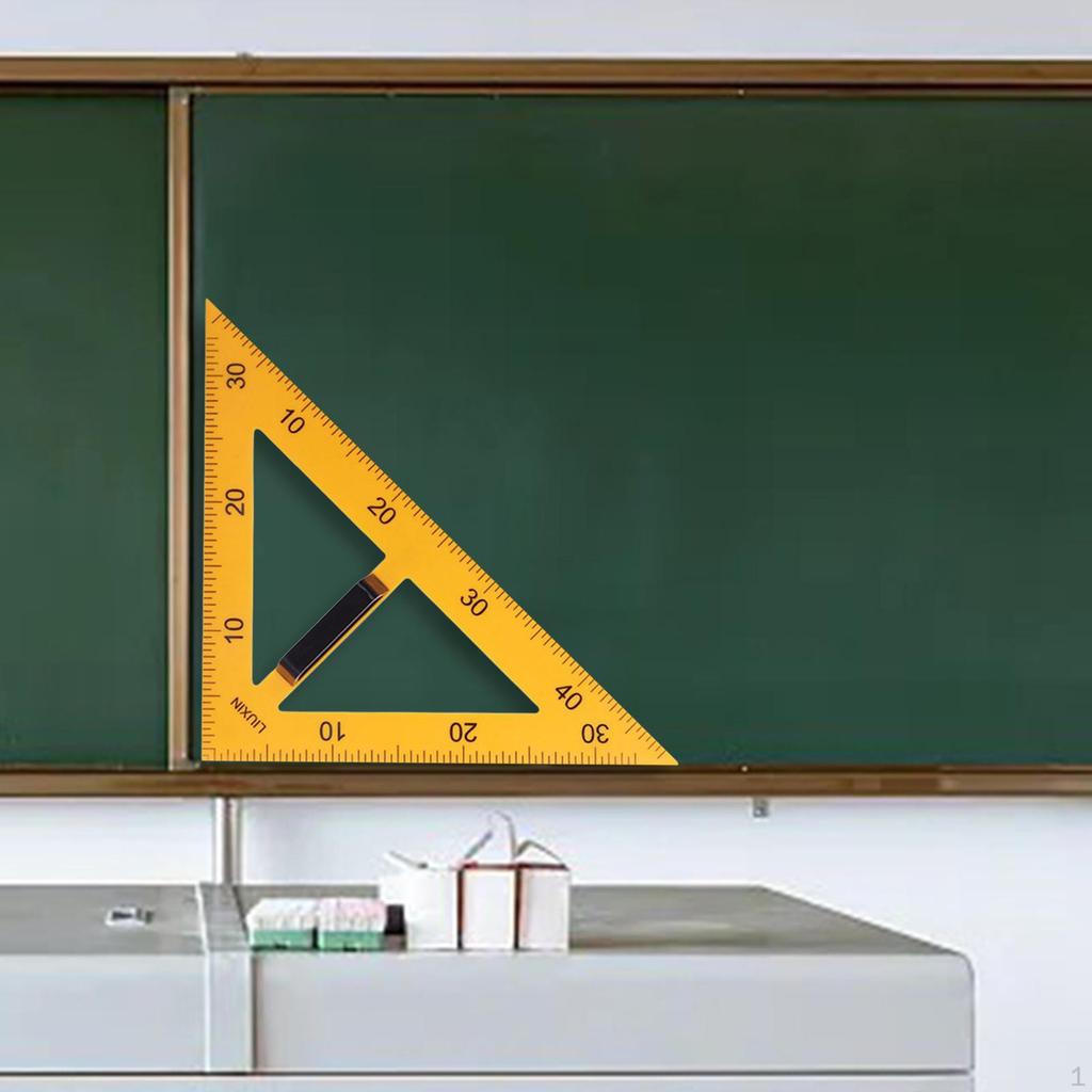Sada geometrických kreslicích nástrojů pro strojírenství a kreslení