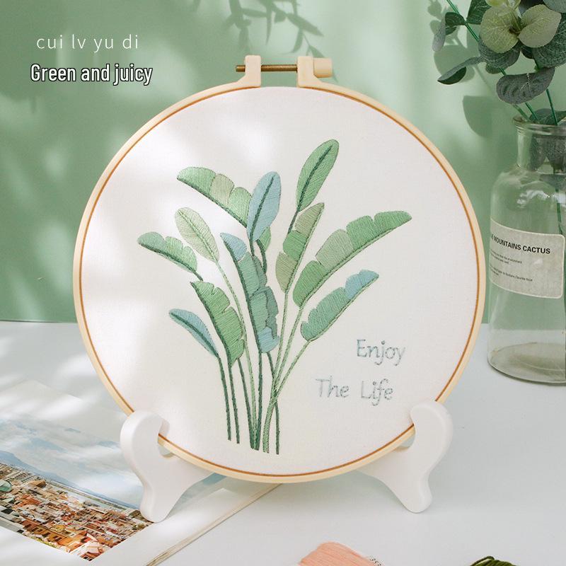 Nordic DIY Embroidery Kit: Beginner's Fresh Floral Fabric Art Set