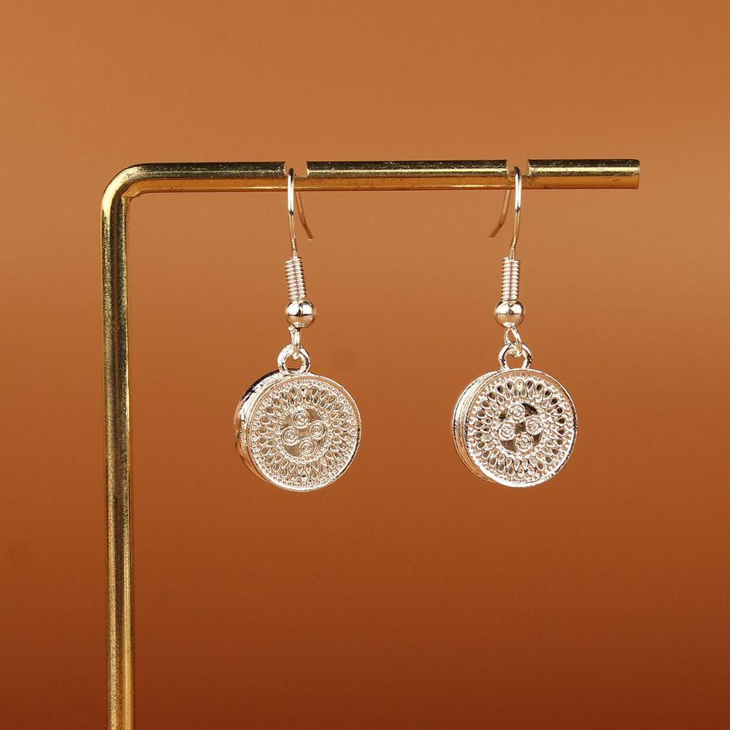 Retro Miao Silver Tassel Earrings: Ethnic Yunnan Long Dangle Women's Jewelry