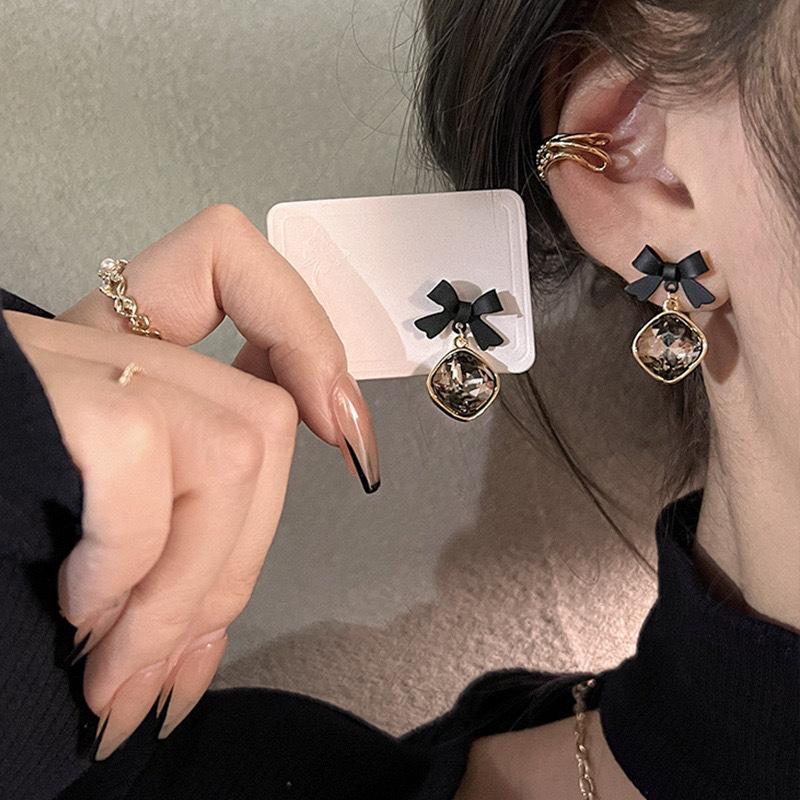 1Pair Fashion Romantic Bowknot Earrings For Women Girls Light Luxury Bowknot Earrings Jewelry Accessories Anniversary Gifts OneSize