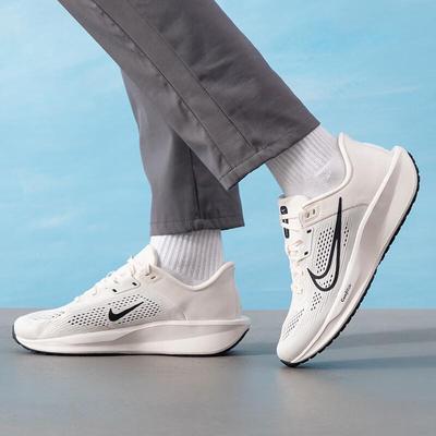 Încălțăminte pentru bărbați – Adidaşi