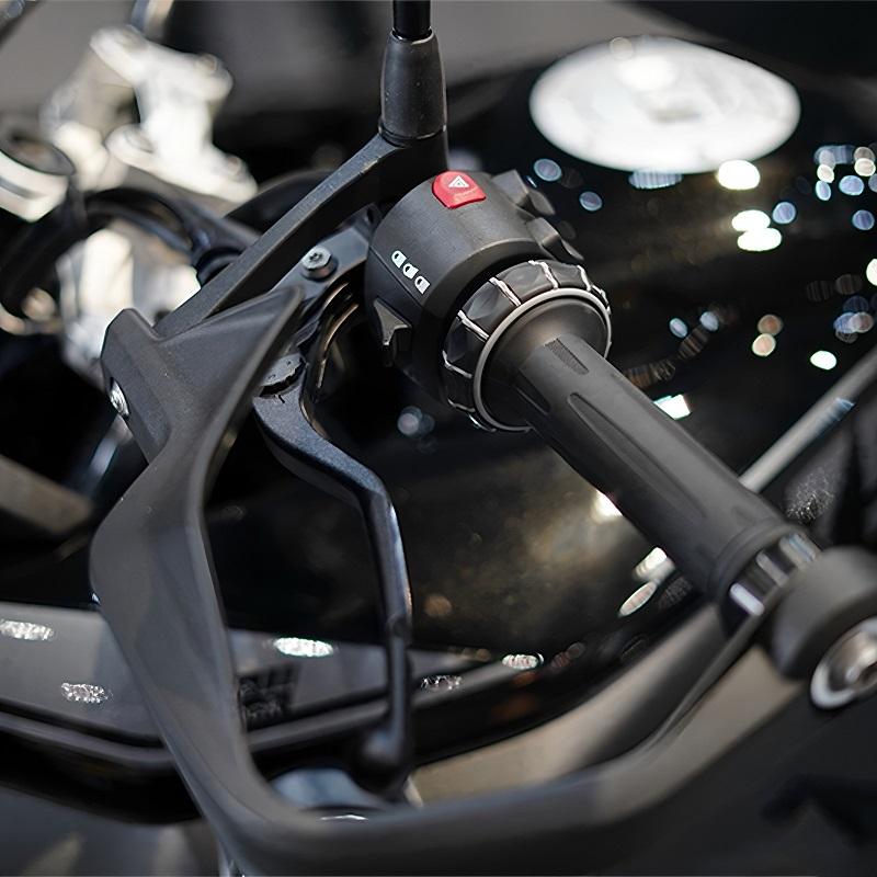 Front Brake Lever Clutch Lever For BMW F850GS/ADV F750GS F900XR F900R S1000R S1000XR Motorcycle Control Handles 900 XR