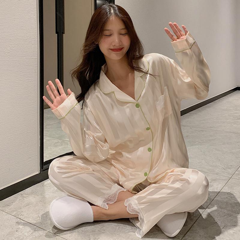 Pajamas Women's Satin Long-sleeved Pajamas Pajamas Suit Flower Printed High-grade Ice Silk Can Be Worn Outside Home Wear Pajamas