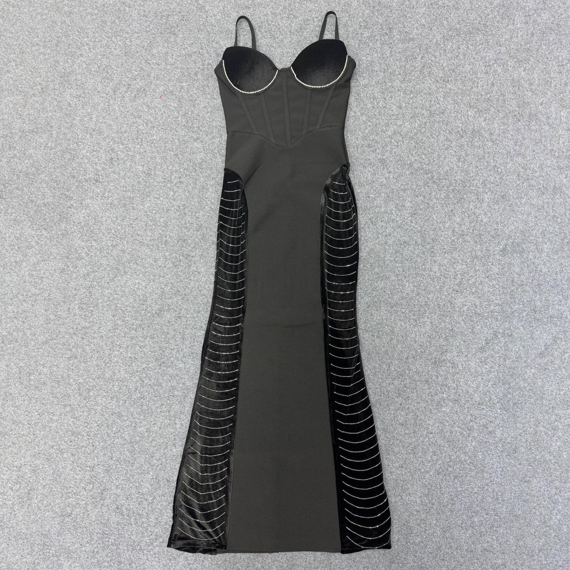 

European-American Style Sexy Low-Cut Bandage Evening Dress with Rhinestones Extra Large чёрный