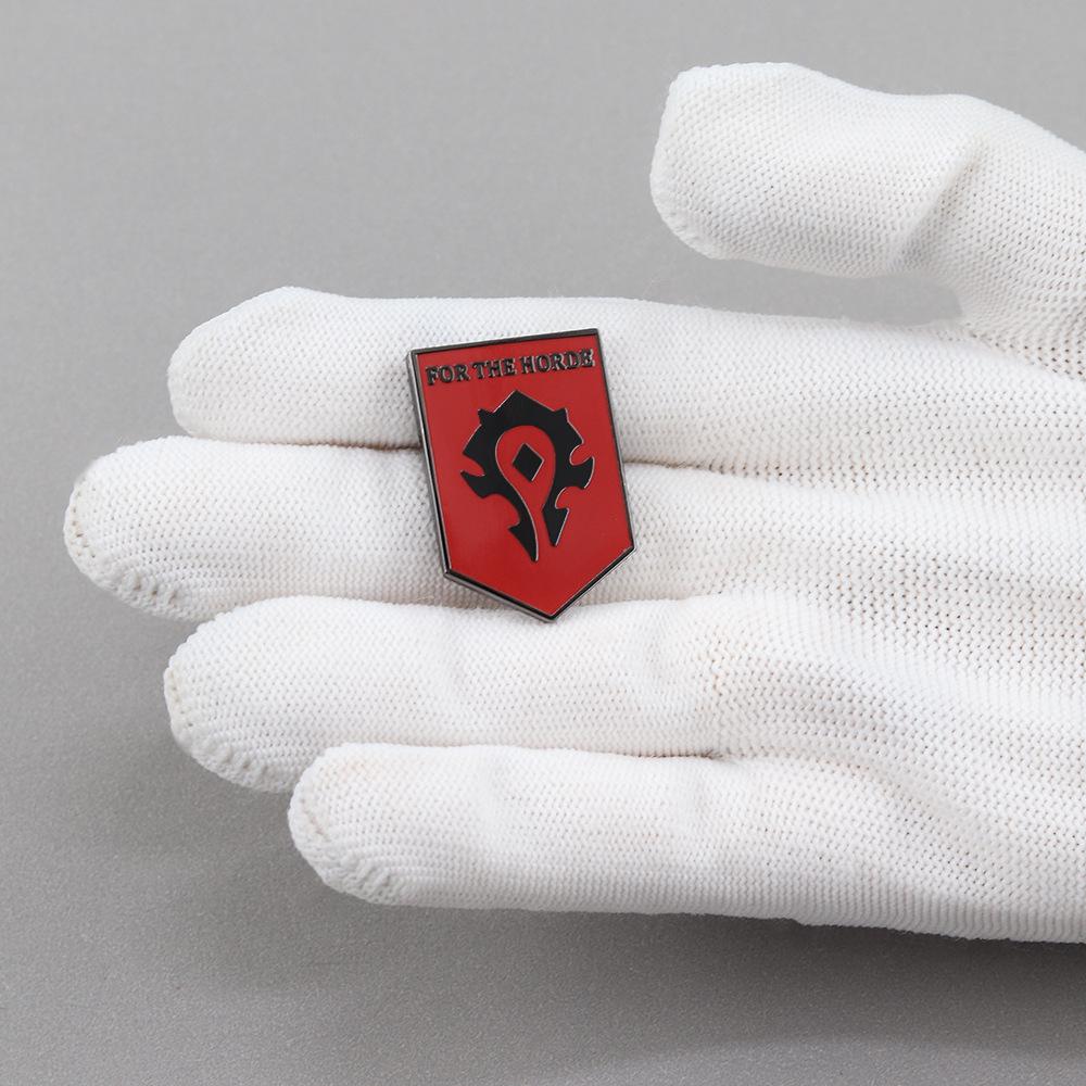 World of Warcraft 'Für die Horde' Abzeichen Brosche - Gamer Fan Geschenk Kollektion Rucksack Zubehör