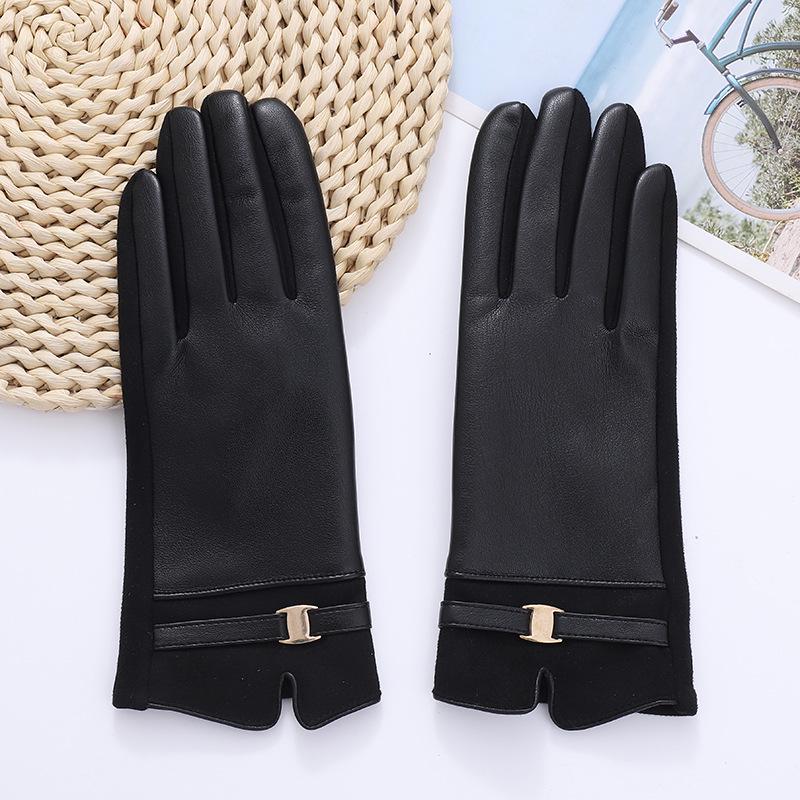 Women's Winter Leather Gloves - Warm Fleece-Lined, Touchscreen, Coldproof, for Riding, Driving, and Outdoor Cycling.