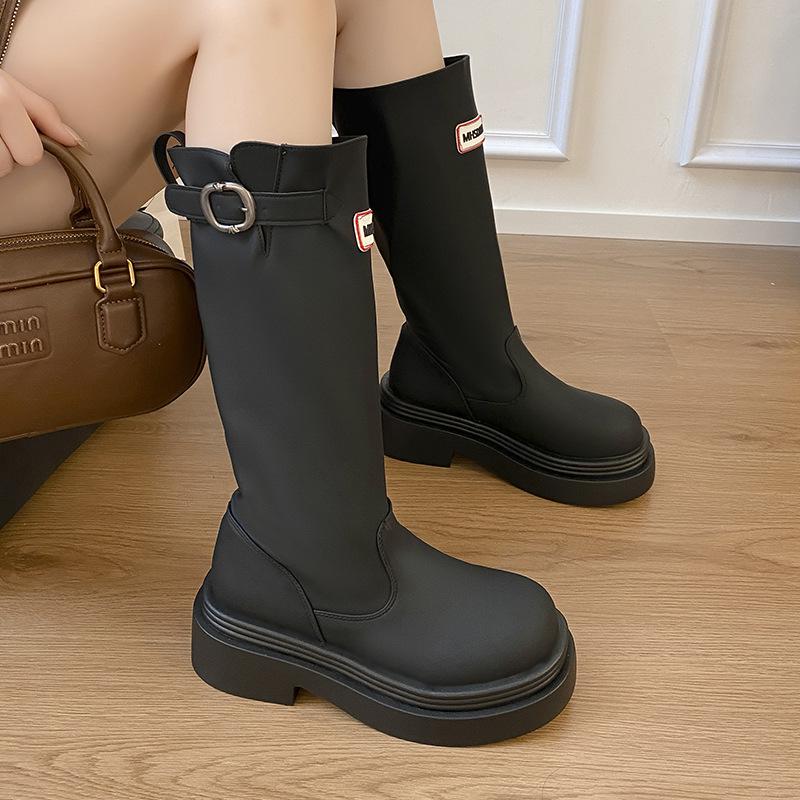 Stivali da cavaliere rossi alti antiscivolo, nuove scarpe da pioggia per campeggio all'aperto per autunno e inverno 2025, stivali con suola spessa ma lunghi fino al ginocchio