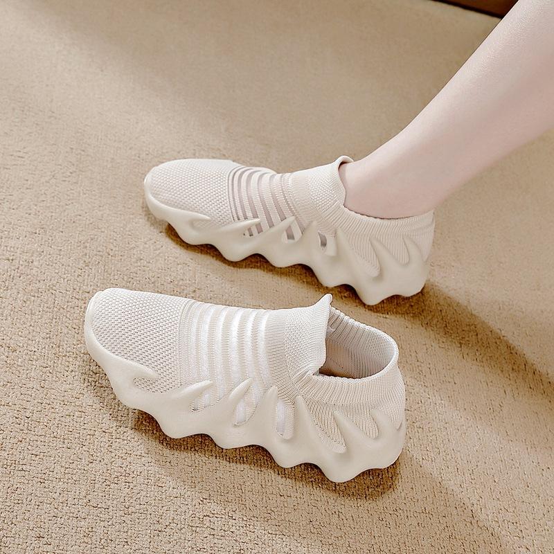 2025 summer new fitness octopus women's shoes sports casual mesh shoes breathable mesh socks fly knitting running trendy shoes