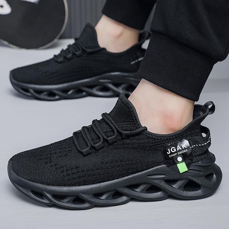 Spring and summer new large size casual sports running shoes breathable and lightweight net shoes dad shoes