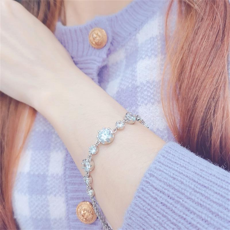 Luxury Shimmering Zircon Diamond Bracelet for Women – Adjustable, Trendy, and Exquisite Friendship Gift.