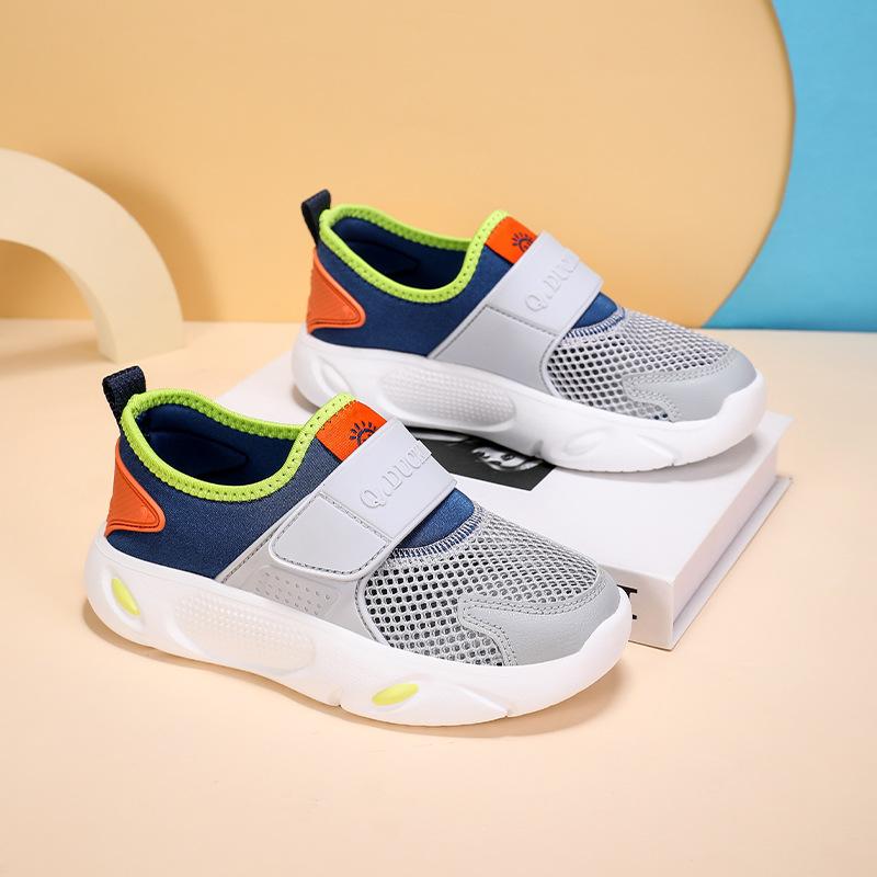 Boys shoes 2025 summer single net breathable female students middle and older children go out lightweight sports shoes fashion casual shoes