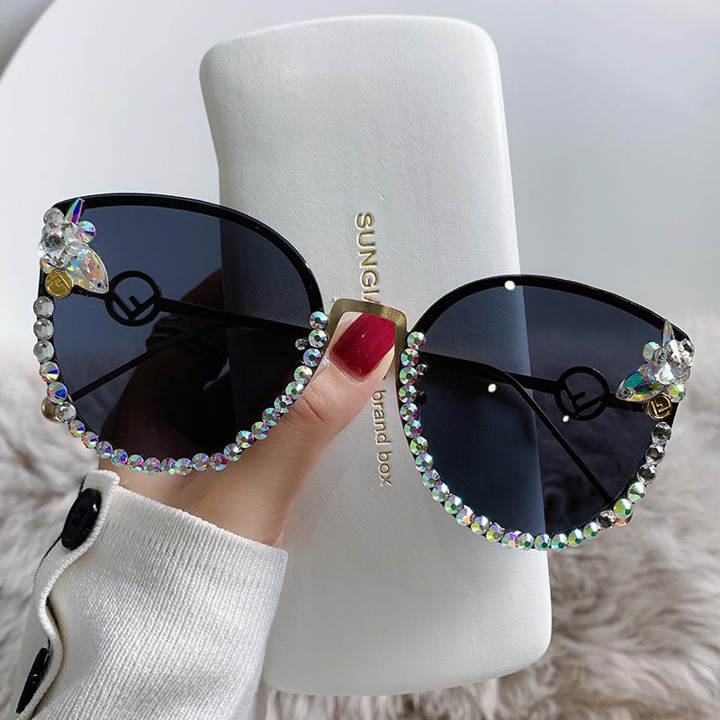 Diamond-inlaid cat eye retro sunglasses large frame sunglasses women's metal temple hollow sunglasses