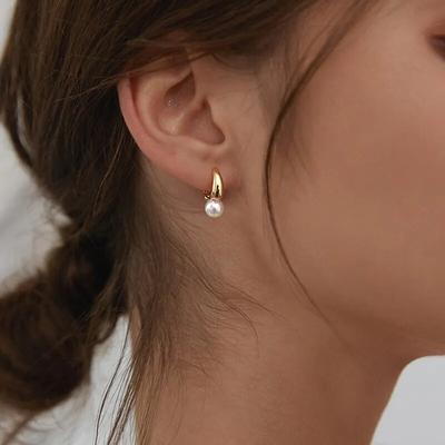 Orecchini a cerchio con orecchio di perla semplice simulazione per le donne Moda eleganti orecchini gioielli regali