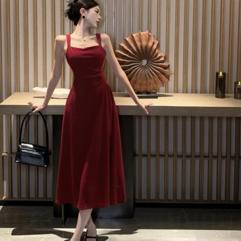 Red square neck suspender dress, summer new waist and thin toasting clothes, engagement red dress