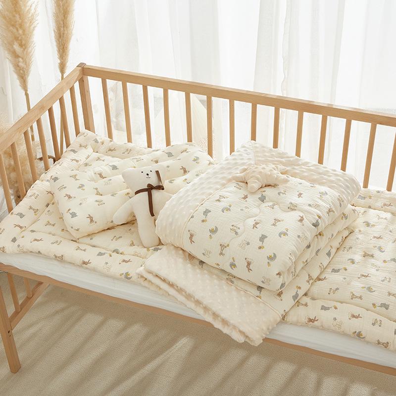 Set de lenjerie de pat pentru copii de grădiniță Clasa A: Plapumă, Pătură, și Pernă