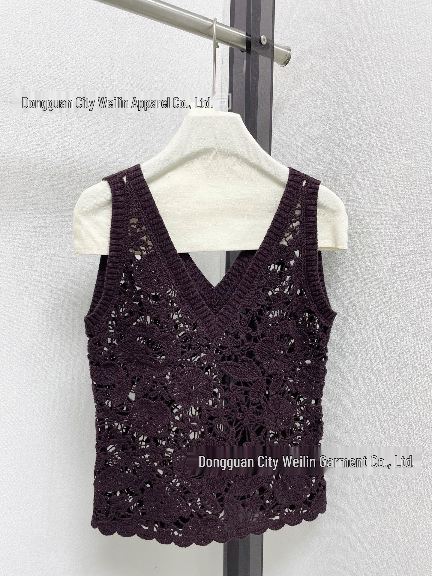 

Retro Crochet Sleeveless Embroidered Knit Vest Large