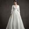 Abito da sposa leggero francese temperamento da sposa semplice retrò sottile raso vestito a porta manica lunga scollo a V abito principale da sposa