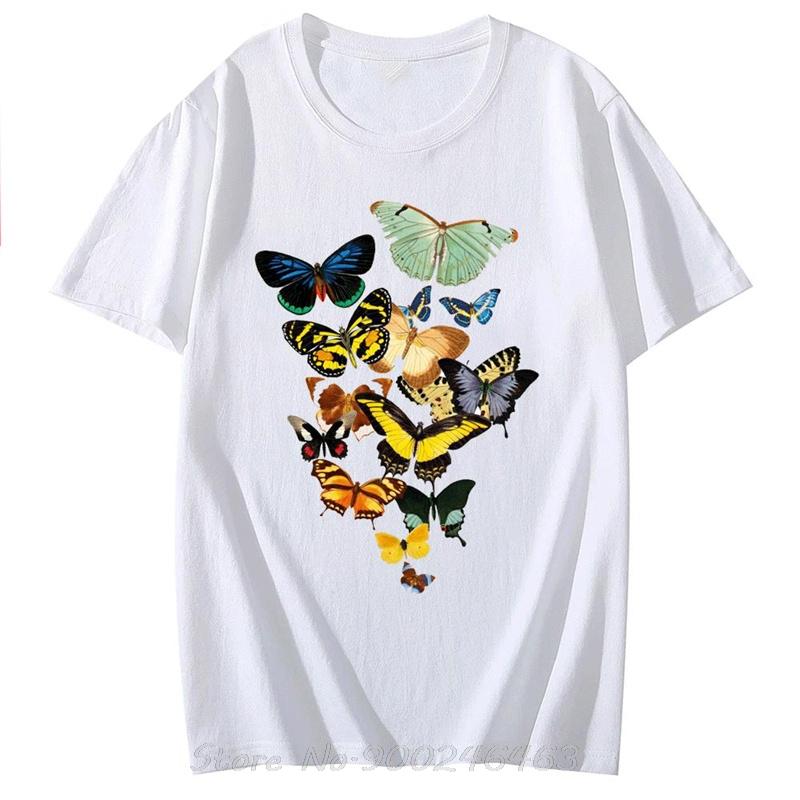Cottagecore Entomology Tee Vintage Bug TShirt Insect Praying Unisextis Top Gift for Insect Lover Scientific Aesthetic Beetle Shirt
