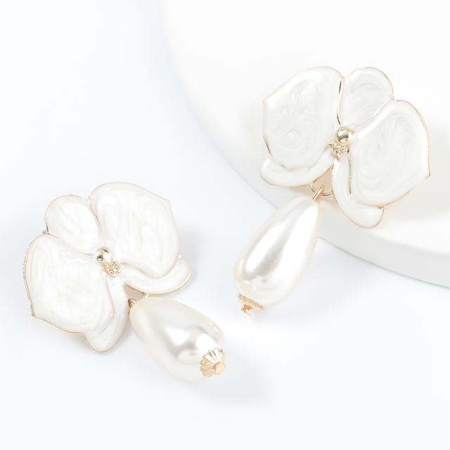 

Модные и простые металлические серьги-капли с масляным цветком и имитацией жемчуга для девушек, популярные ретро-серьги-капли, аксессуары для вечеринок