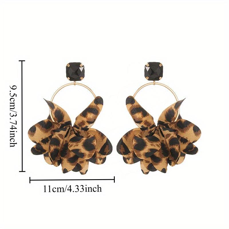 Retro Leopard Print Fabric Drop Earrings for Women Exaggerated Black Crystal Geometric Circle Petal Pendant Earring Gift