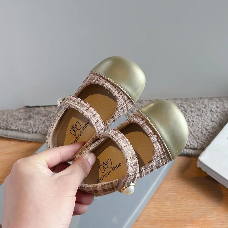 

2024 Детские кожаные туфли для девочек весна-осень Новая мода корейский стиль элегантные принцессы нескользящие универсальные туфли 23