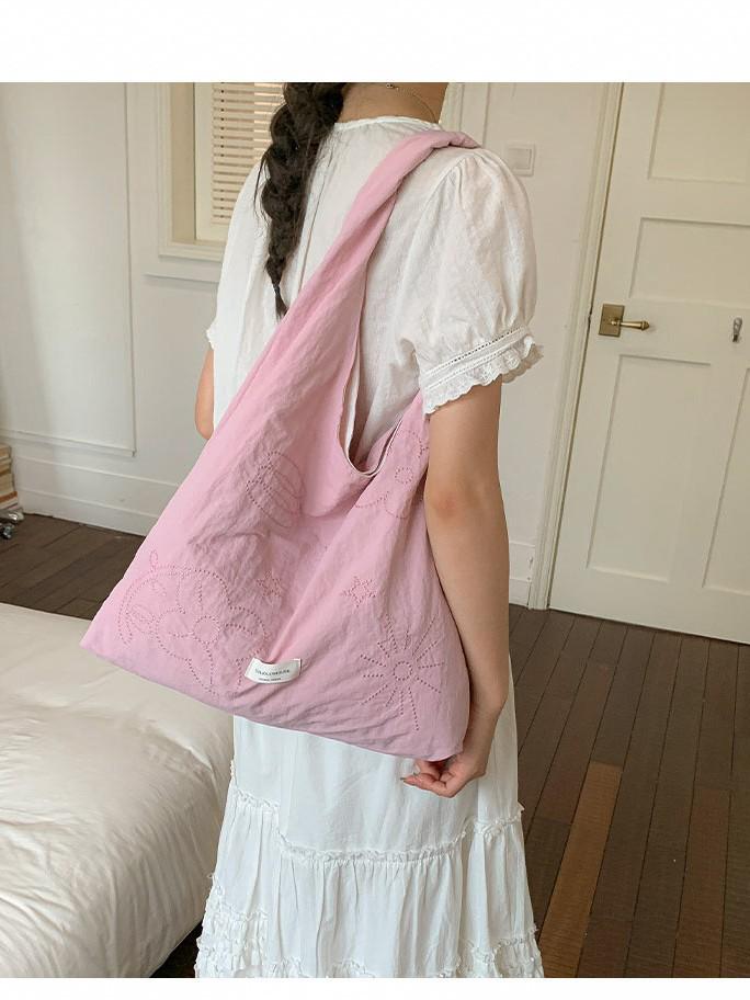 Korean Style Embroidered Floral Fabric Shoulder Bag - Large Capacity for Women