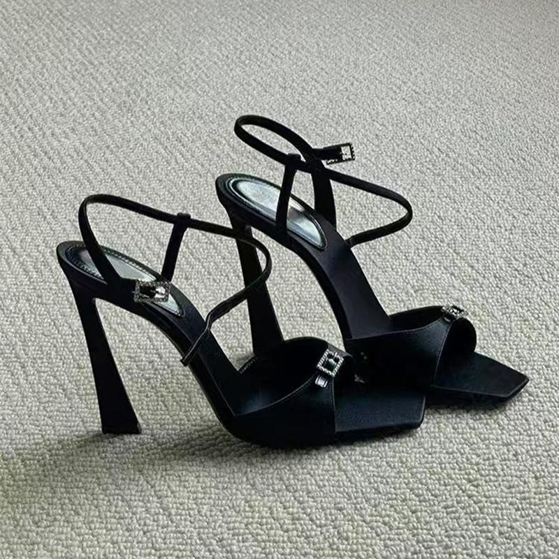 

Fashion 2025 Star style Crystal Satin Strap Buckle Women Gladiator Sandals Fashion Square toe Thin High heels Female Party Dress Shoes 35 чёрный