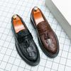 Fashion Mens Tassels Footwear Mens Luxury Brand Loafers Male Comfortable Business Shoe Pointed Toe Classic Men Shoes for Wedding
