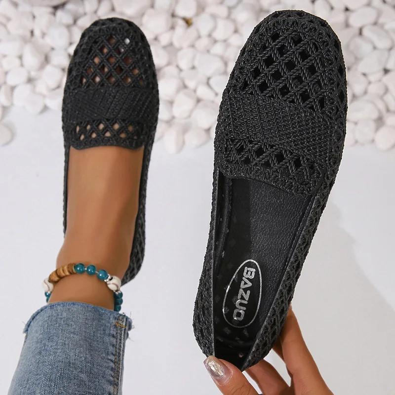 2025 New Summer Women Casual Shoes Flat Sandals Non-slip Fashion Toe-cap Sandals Soft Sole Beach Shoes Hollow Mesh Women Shoes