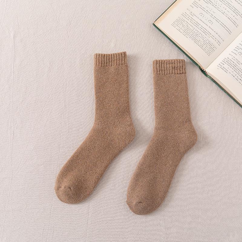Men's Mid-Calf Wool Socks - Thickened, Warm Terry for Autumn/Winter - Solid Colors