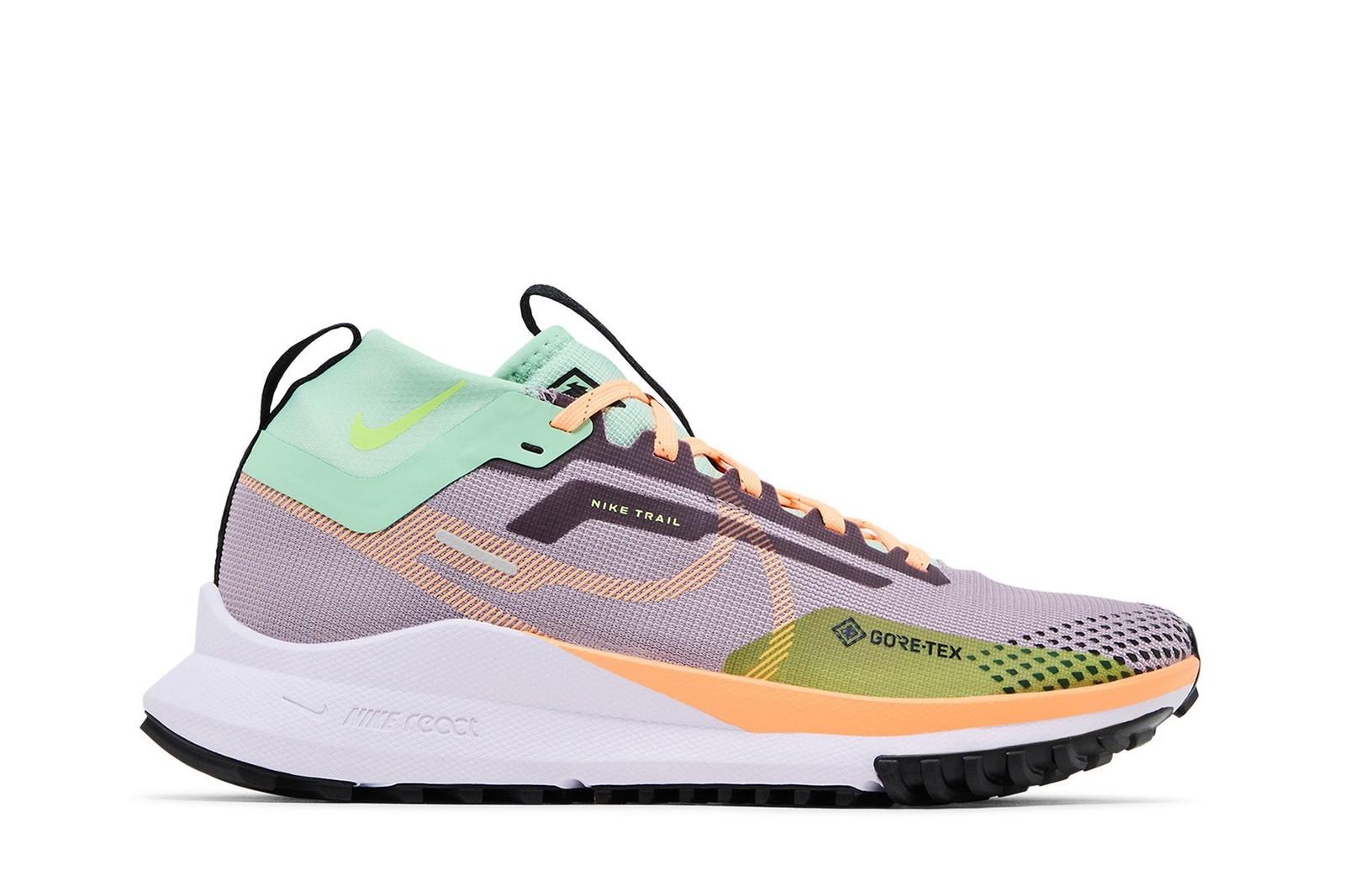 

Nike HM9723-500 35.5