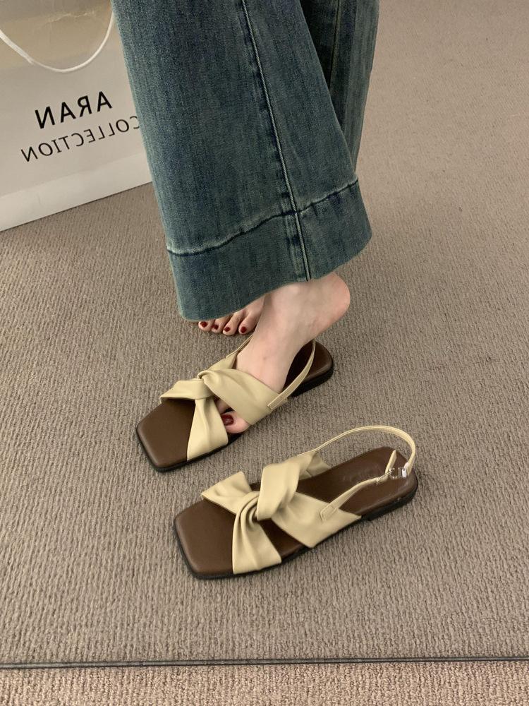 Vintage Casual Gentle Evening Breeze Open-toed Sandals Women's Summer 2025 New Soft Leather Cross-strap Flat Beach Shoes
