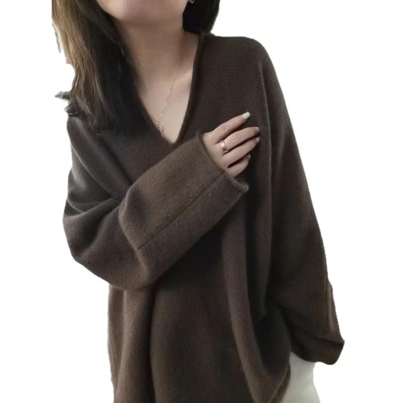Retro Style V-neck 100% Wool Mid-length Sweater - Soft Cashmere Base Layer for Autumn/Winter