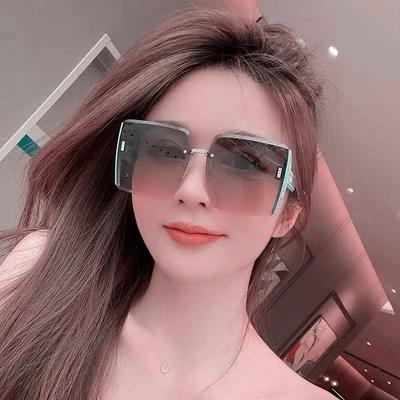 Large Frame Douyin Women'S Sunglasses Trendy Glasses Copy Screw Travel Sunglasses 23711