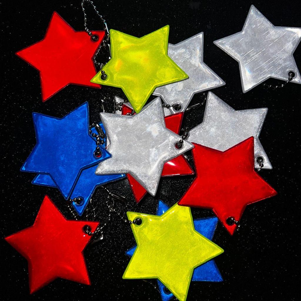 Reflective Star Pendant Keychain for Night Safety on Backpacks and Luggage