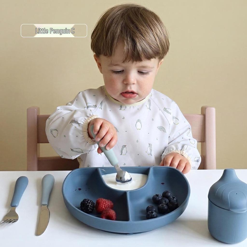 A-Class Waterproof Baby Eating Smock: Stain-Resistant Long-Sleeve Bib with Back-Button for All Seasons.