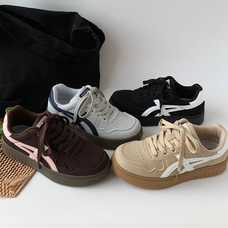 Black Platform German Training Shoes Women's Spring New 2026 Popular Versatile Sports and Leisure Shoes Retro Board Shoes Small Black Shoes