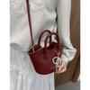 High-end Light Luxury Vegetable Basket Bag Women's New Niche Design Portable Bucket Shoulder Bag
