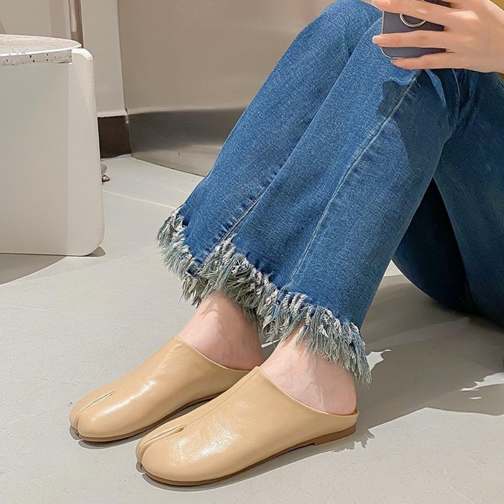 

Женские шлепанцы кожаные летние ретро с закрытым носком женские уличные с раздельным носком обувь универсальные сандалии женские дамские мюли 40 бежевый