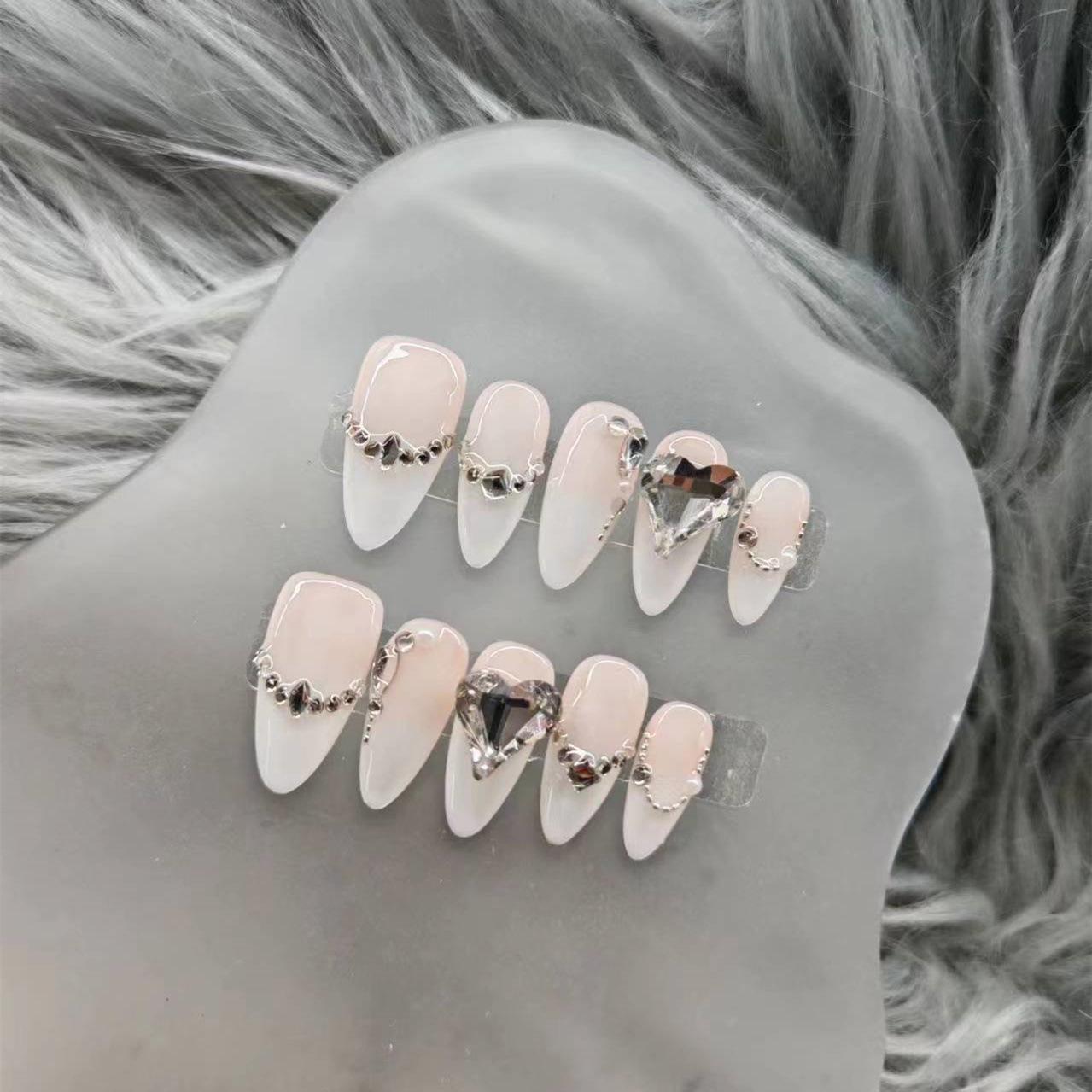 

Handmade Wearable Nude Gradient Nails with K9 Heart Diamond Design Medium M