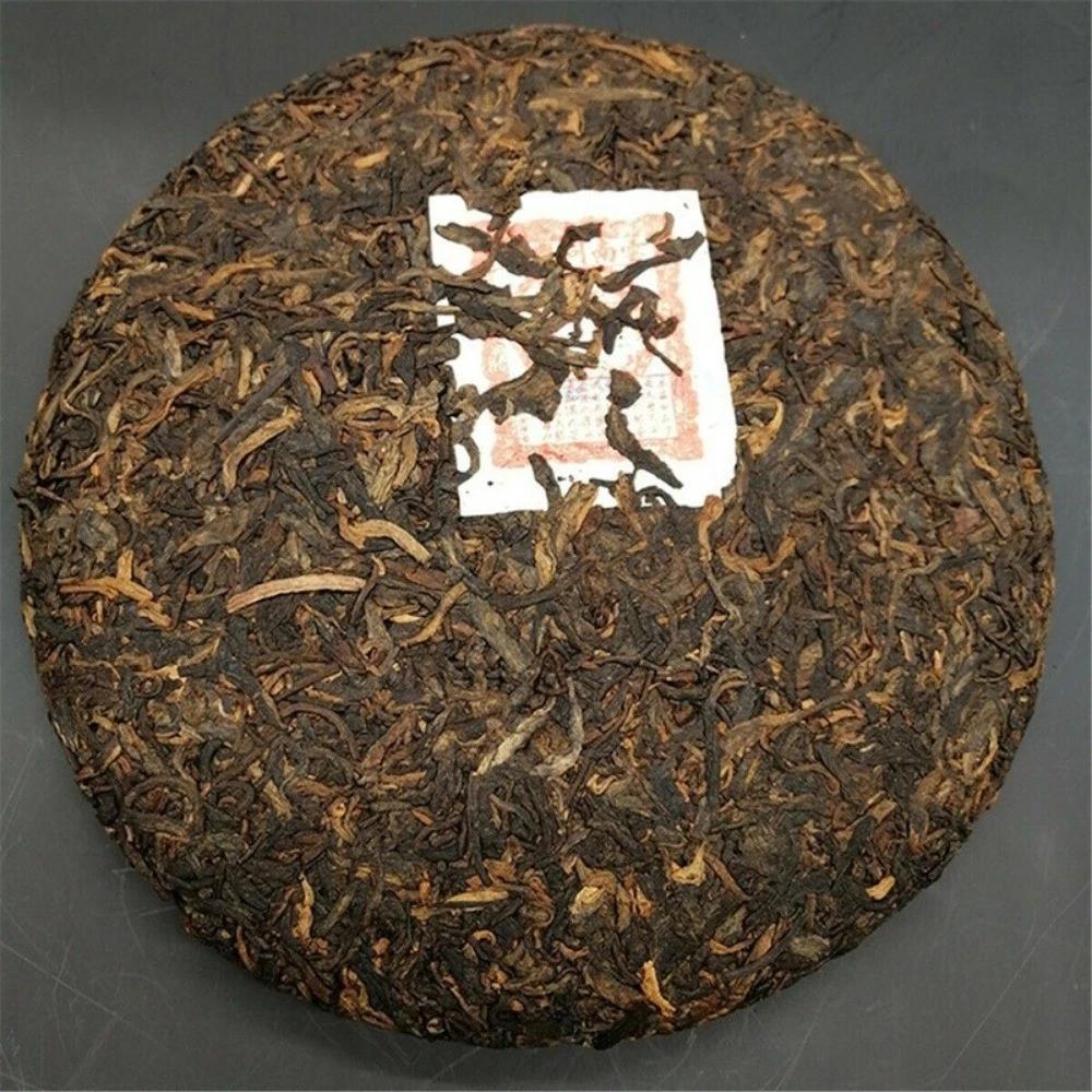 

Aged Raw Pu-erh Tea Cake Yunnan Ancient Tree, Traditional Chinese Puer Tea