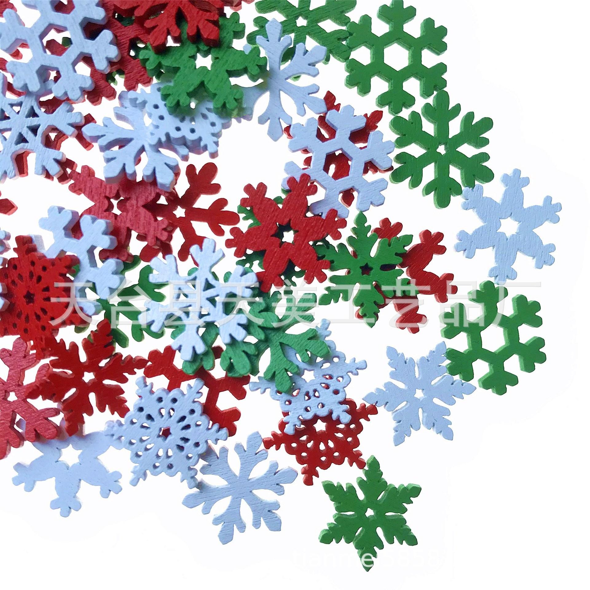 

50 шт. 20 мм деревянных снежинок, цветные деревянные фигурки в форме снега для рождественских поделок своими руками