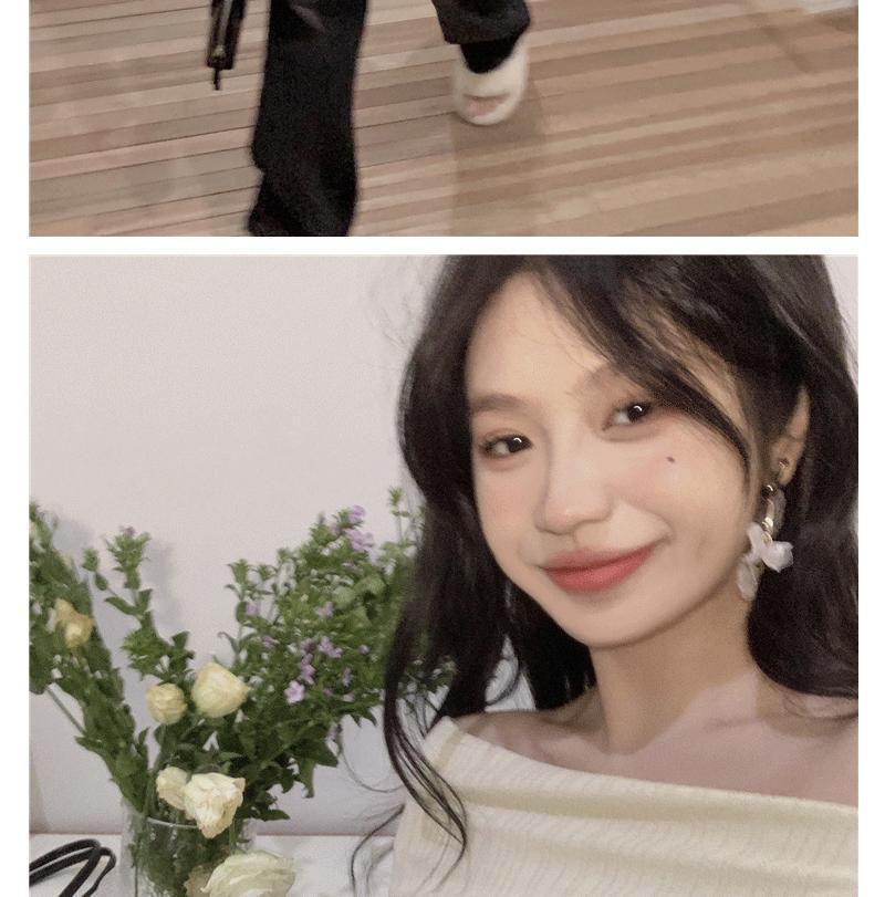 2024 French One-Shoulder Slit Knit Sweater: Women's Spring Irregular Slim-Fit Long Sleeve Top