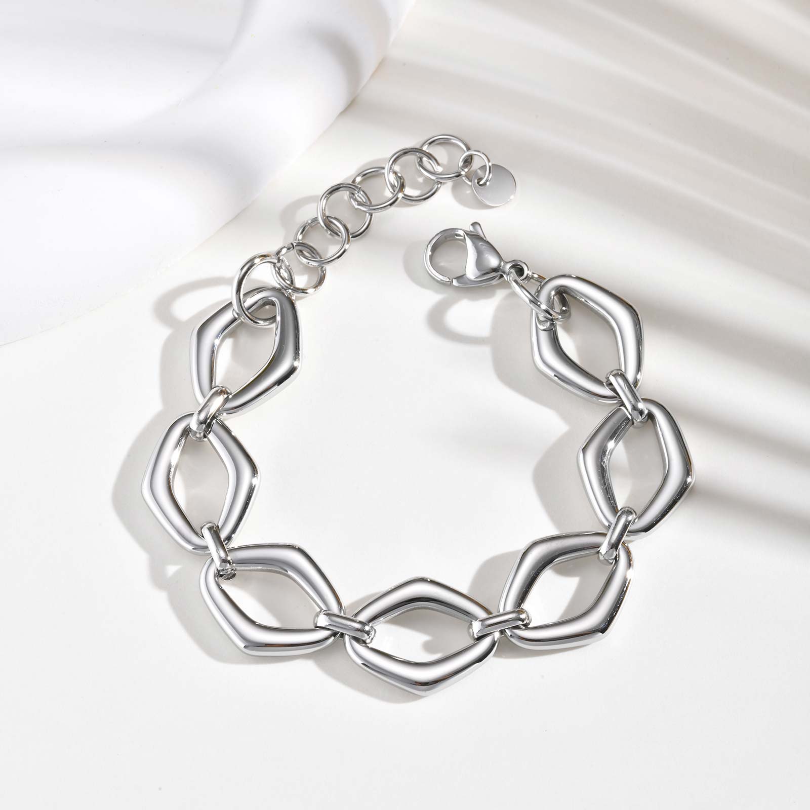 

High Quality Hollow Geometric Bracelet for Women,Gold Plated Stainless Steel Bracelets,Unique Jewelry Gifts