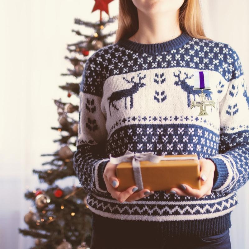 Víceúčelové kovové kříže medaile odznaky brože špendlíky s stuhou šperky emblémy pro věřící a trendsettery nárameníky