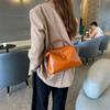 Versatile Women's Crossbody Shoulder Bag - Vegetable-Tanned Top-Grain Cowhide, Zipper Dumpling Design, Large Capacity for Daily Commute