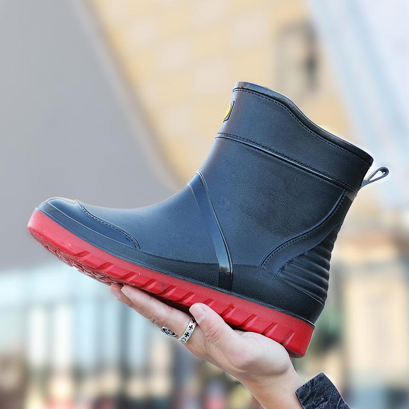 New medium tube rain shoes men's rain boots non-slip waterproof shoes outdoor water boots warm short rubber shoes fashion
