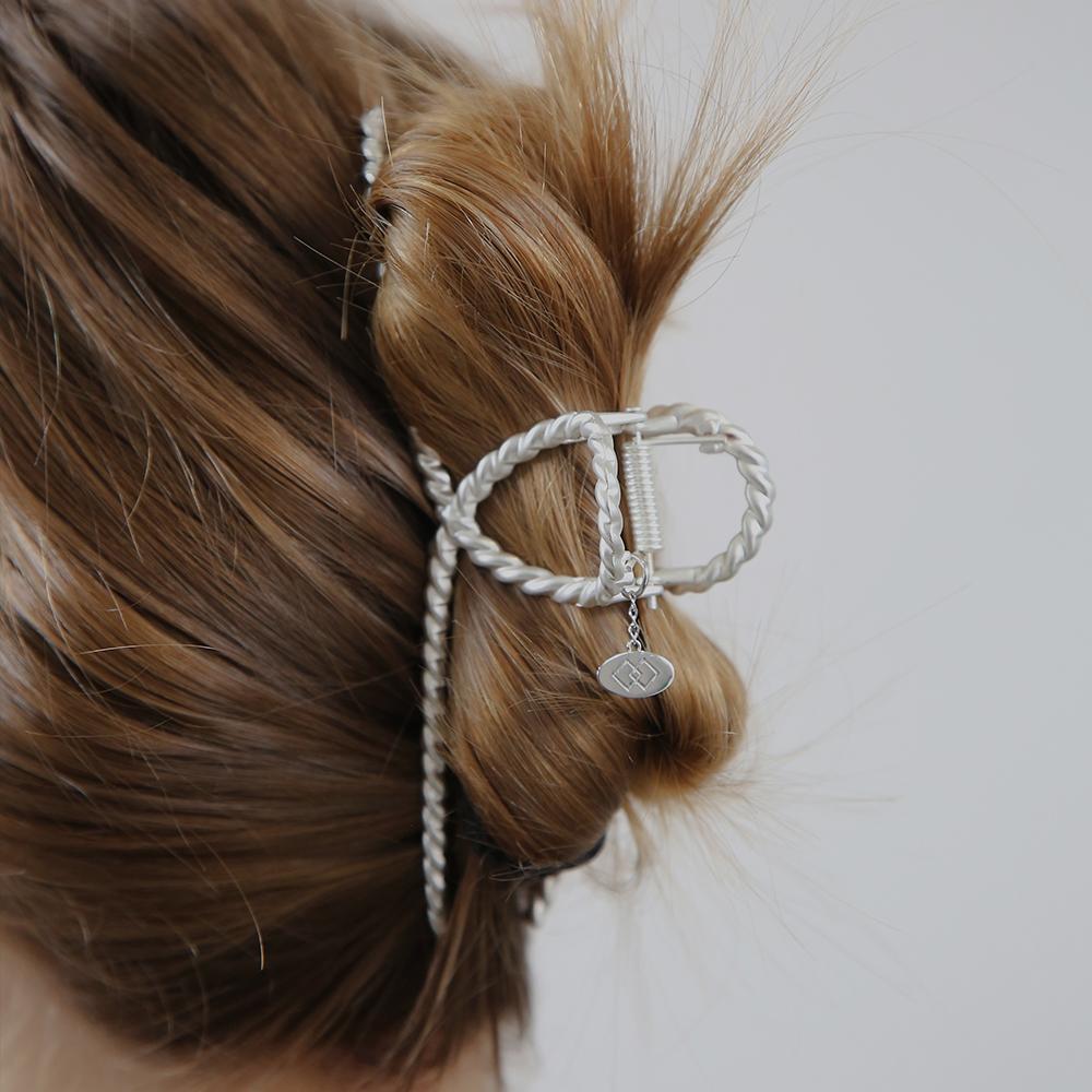 Dieuamour Crossmood Twist Hair Clip