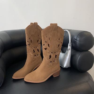 Retro Spitz zulaufende Mid-Calf Westernstiefel Damen Echtes Kuhveloursleder Durchbrochene Slipper Dicke Hohe Ferse Ritterstiefel Britischer Moderner Schuh