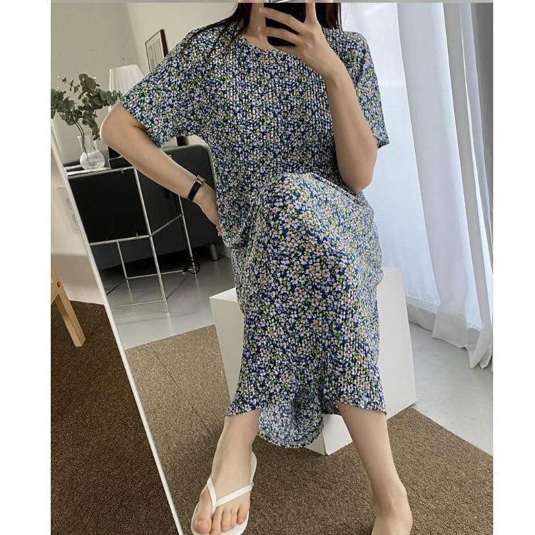 Korean version dress round neck comfortable nightdress women's casual fresh pleated short sleeve floral dress slim dress